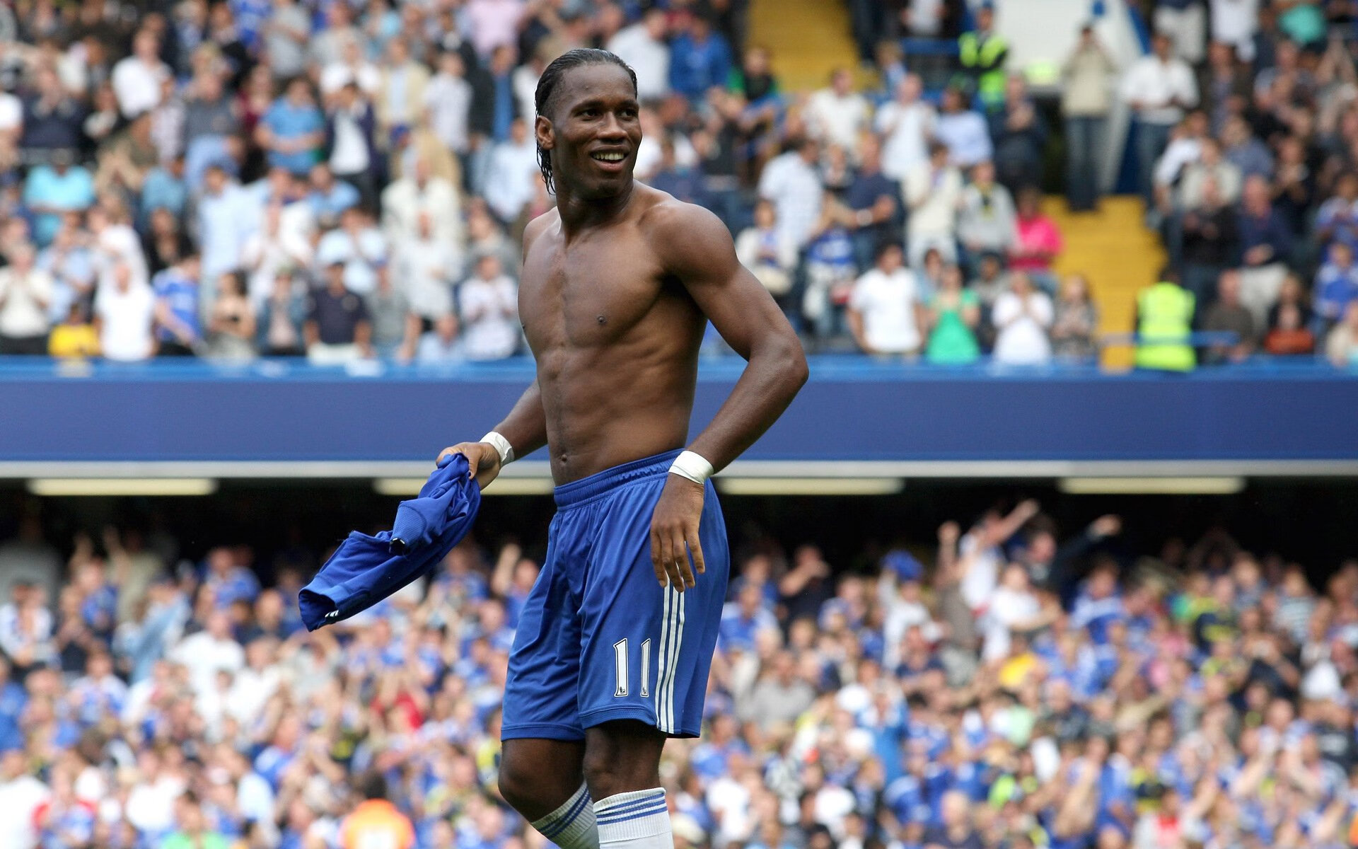 皮克，大场面先生的传奇之光，照亮美加墨世界杯之夜的足球史诗