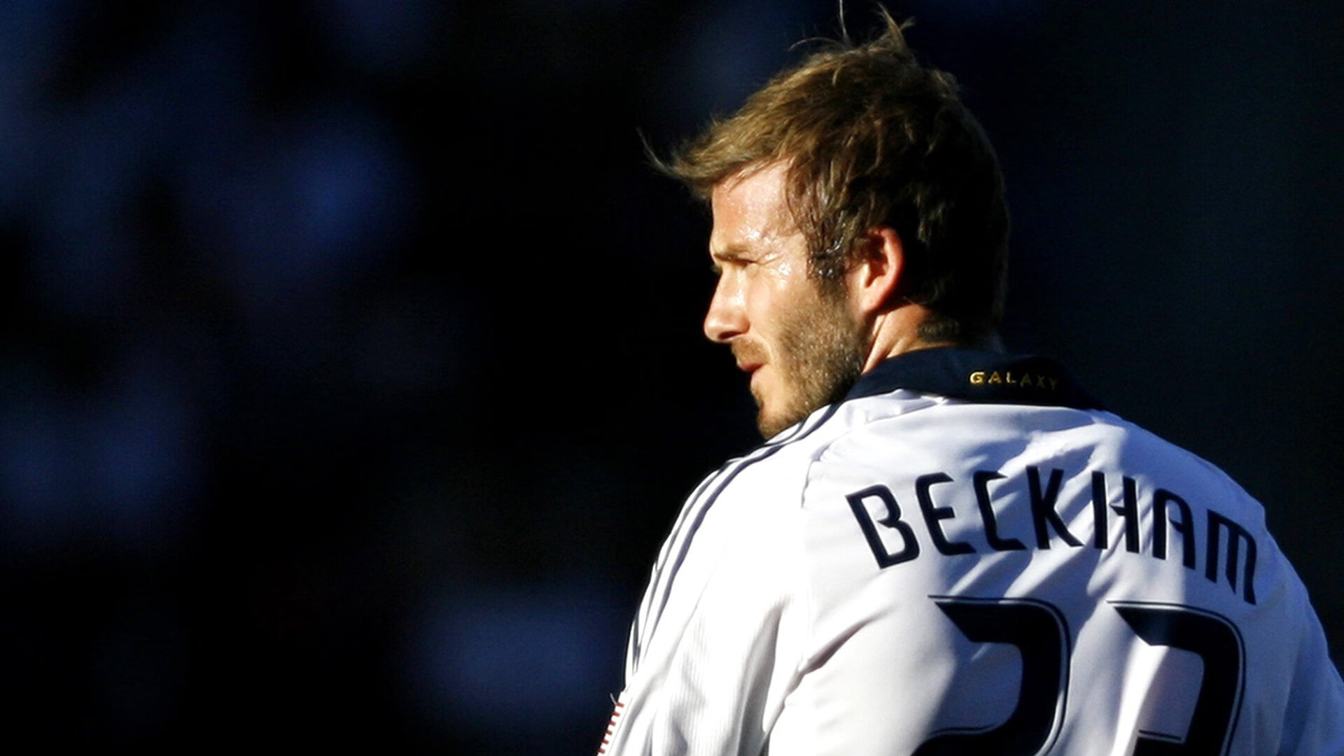 绿茵狂澜！巴尔韦德单骑引爆进攻，瑞士铁血军团三球完胜几内亚